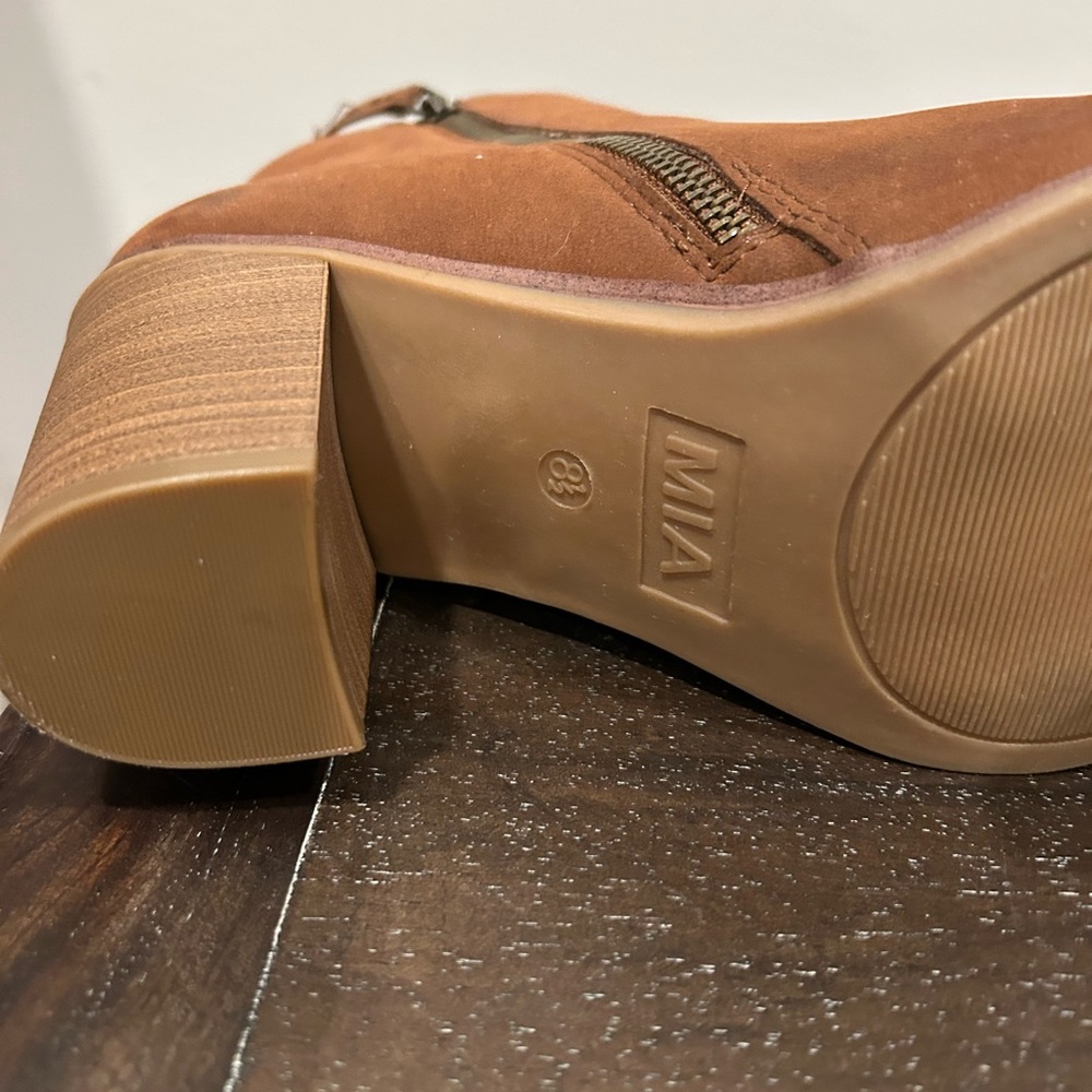 MIA Patton Booties NWOT - Picture 10 of 10